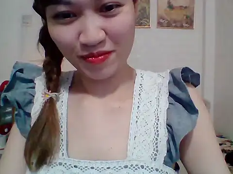 Snapshot of __Donna__ chatting on October 9, 11:55 am   Donna   online show from October 9, 11:55 am