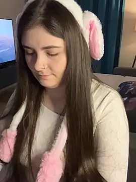 Lovely Waifu online show from April 5, 11:06 am