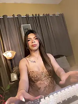 Nyxie luxx online show from April 5, 9:21 pm