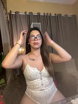 Nyxie luxx online show from April 18, 4:31 pm