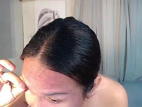 holly bitch online show from February 8, 12:52 am