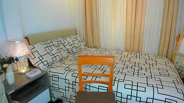 SheraFinnly online show from October 5, 6:04 am