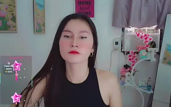 Snapshot of anne_smithe chatting on February 18, 11:23 pm anne smithe online show from February 18, 11:23 pm