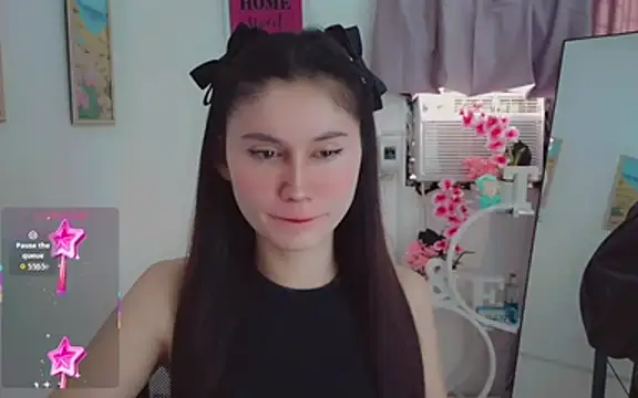 Snapshot of anne_smithe chatting on February 23, 11:49 pm anne smithe online show from February 23, 11:49 pm