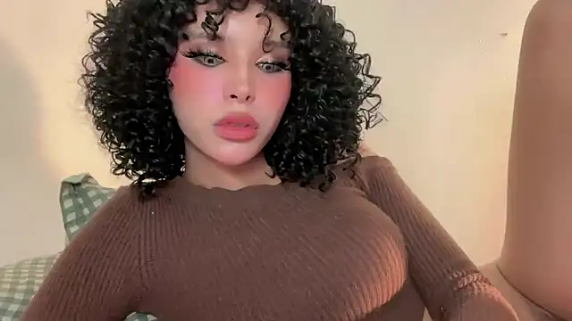 Snapshot of sexybite1 chatting on October 21, 8:03 am sexybite1 online show from October 21, 8:03 am