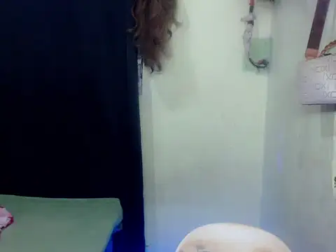 Queensabbyvee online show from March 20, 2:18 pm