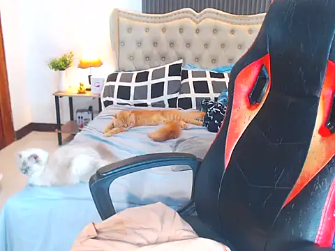 fuckinghot201 online show from February 13, 10:26 am