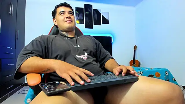 thiago  cp01 online show from March 20, 4:13 am