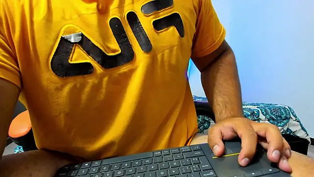 thiago  cp01 online show from April 9, 6:19 am