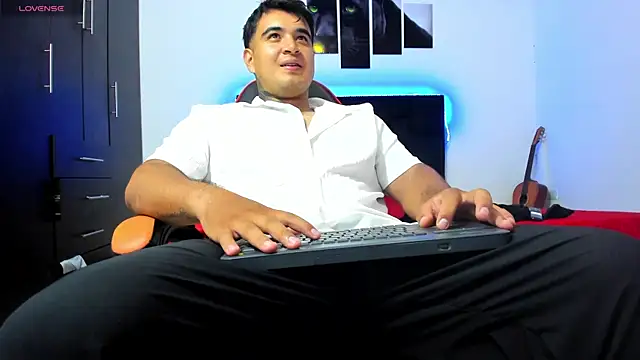 thiago  cp01 online show from May 7, 2:27 am