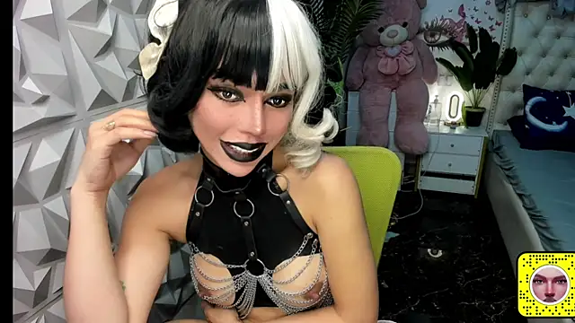 Snapshot of janecomander chatting on November 8, 6:33 pm janecomander online show from November 8, 6:33 pm