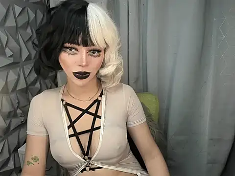 janecomander online show from March 31, 6:04 am