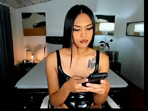 CallaWang online show from January 13, 8:13 pm