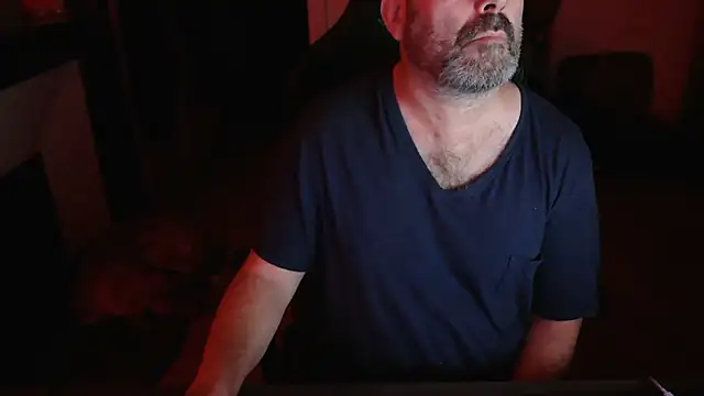 Snapshot of Hairyfred73 chatting on September 27, 5:13 am Hairyfred73 online show from September 27, 5:13 am