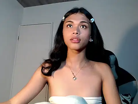 urcurlydiva online show from November 12, 4:22 pm