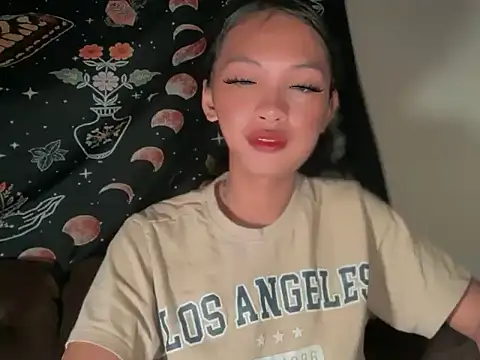 Simi Ipit online show from February 27, 1:17 am