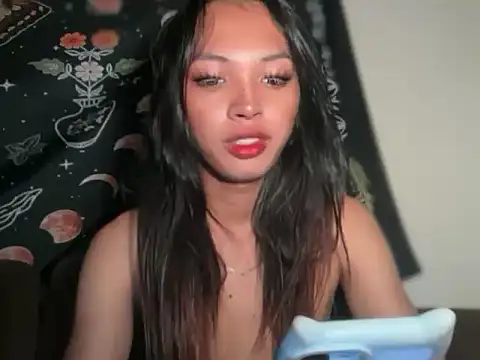 Simi Ipit online show from February 22, 10:22 pm