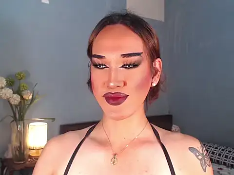 AleinaCroft online show from December 23, 2:33 am