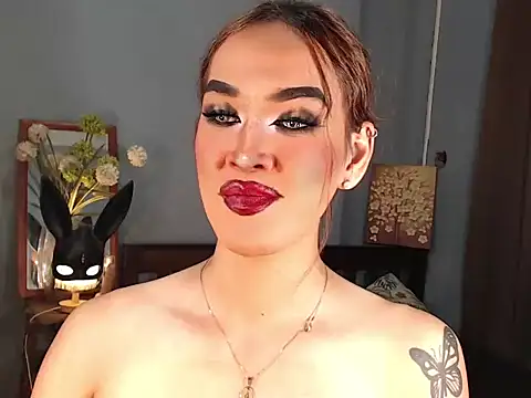 Snapshot of AleinaCroft chatting on September 27, 10:32 am AleinaCroft online show from September 27, 10:32 am