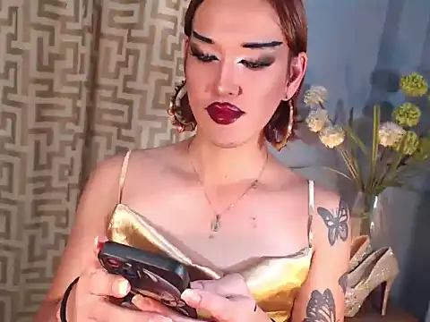 AleinaCroft online show from February 23, 9:32 am