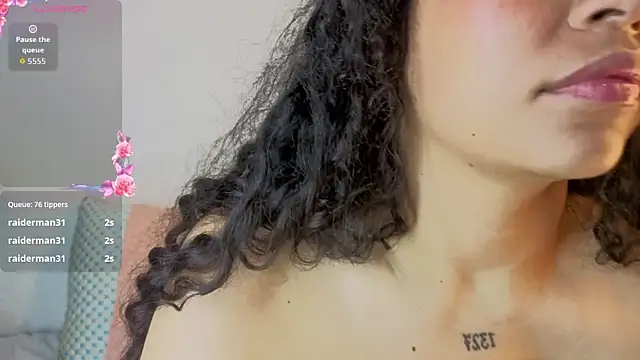 CloeBunny  online show from April 6, 4:46 am