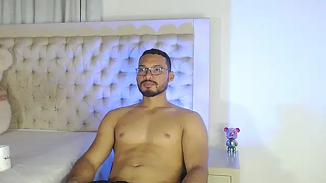 marcusblade online show from December 1, 10:21 pm