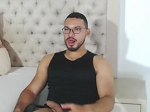 marcusblade online show from September 18, 5:10 am