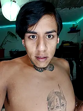 Snapshot of Jossep_21 chatting on November 10, 8:47 pm Jossep 21 online show from November 10, 8:47 pm