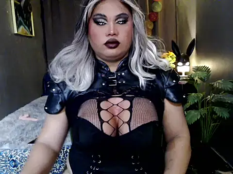 Snapshot of KitSmithCumerr chatting on July 13, 3:39 am KitSmithCumerr online show from July 13, 3:39 am