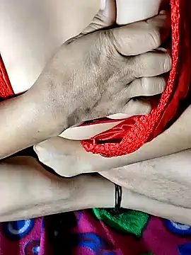 only-injoy online show from October 26, 5:13 pm