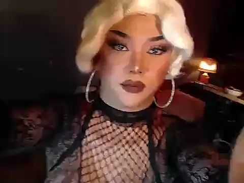 Snapshot of xAuroraRobinsx chatting on September 19, 9:57 am xAuroraRobinsx online show from September 19, 9:57 am