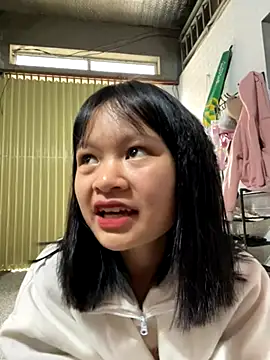 Daisy018 online show from October 29, 3:05 am