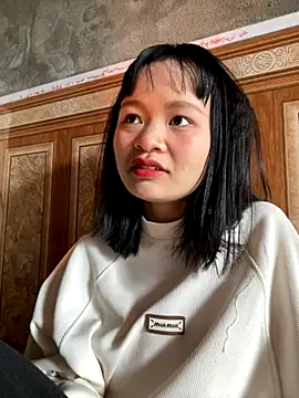 Daisy018 online show from November 6, 1:42 am