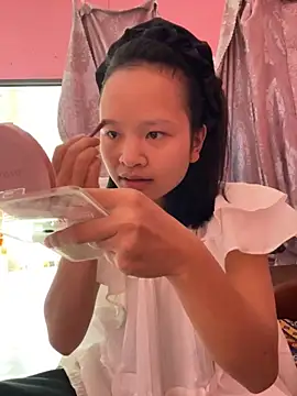 Daisy018 online show from October 12, 3:41 am