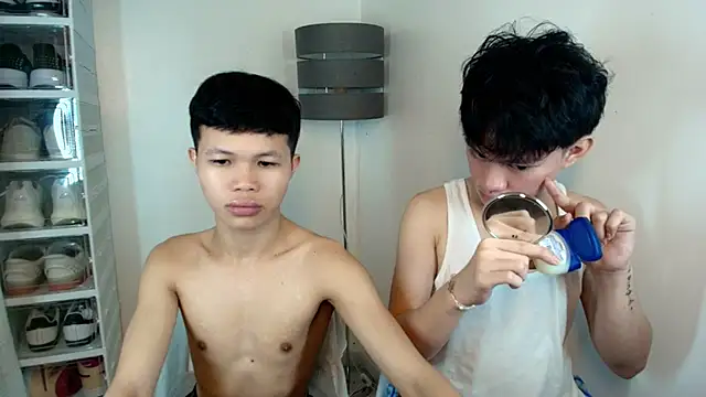 crazyasiantwink online show from September 26, 5:36 am