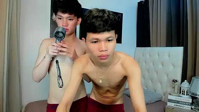 crazyasiantwink online show from October 2, 5:44 am