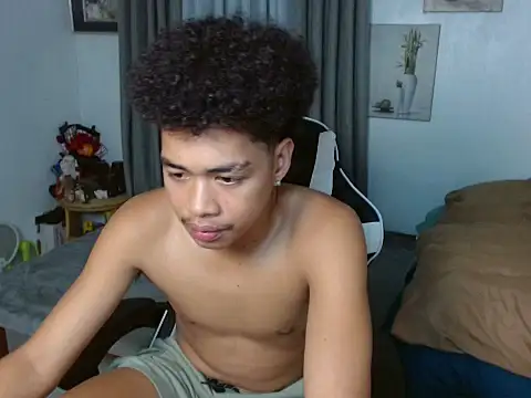 curlyasian njxx online show from March 27, 6:33 am