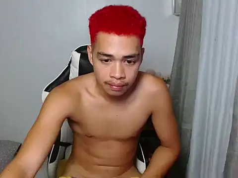 Snapshot of curlyasian_njxx chatting on June 23, 3:32 pm curlyasian njxx online show from June 23, 3:32 pm
