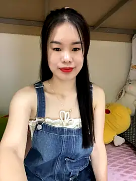 Snapshot of Baby-ladytits2025 chatting on October 6, 5:41 am Baby-ladytits2025 online show from October 6, 5:41 am