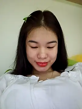 Baby-ladytits2025 online show from October 28, 3:51 am