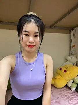 Snapshot of Baby-ladytits2025 chatting on September 26, 4:25 pm Baby-ladytits2025 online show from September 26, 4:25 pm