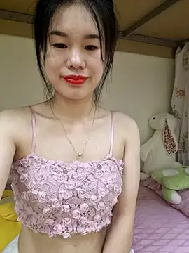 Snapshot of Baby-ladytits2025 chatting on September 17, 4:09 pm Baby-ladytits2025 online show from September 17, 4:09 pm