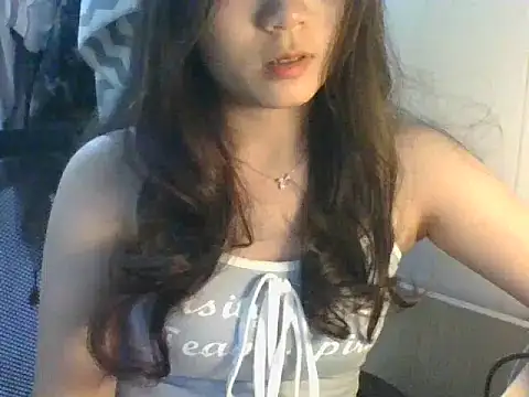 Snapshot of Linzly chatting on September 12, 9:09 am Linzly online show from September 12, 9:09 am