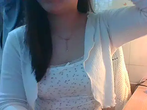 Linzly online show from February 7, 2:30 am