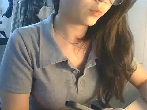 Snapshot of Linzly chatting on September 26, 9:16 am Linzly online show from September 26, 9:16 am