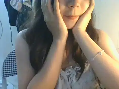 Snapshot of Linzly chatting on September 10, 3:44 pm Linzly online show from September 10, 3:44 pm