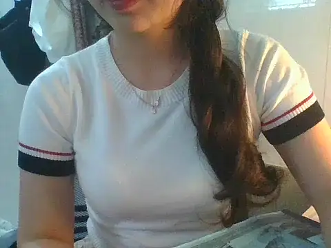 Snapshot of Linzly chatting on October 14, 2:45 am Linzly online show from October 14, 2:45 am