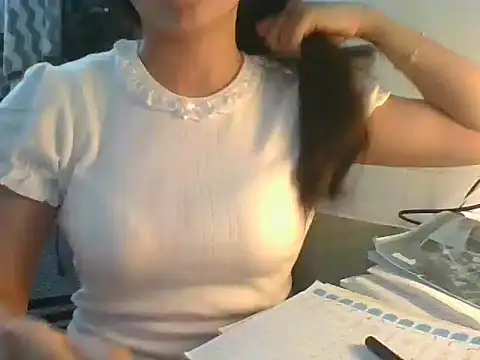 Snapshot of Linzly chatting on October 6, 4:41 pm Linzly online show from October 6, 4:41 pm
