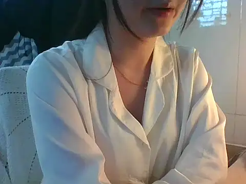 Linzly online show from December 18, 3:11 am