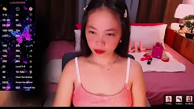 Snapshot of sexystela chatting on June 14, 8:32 pm sexystela online show from June 14, 8:32 pm
